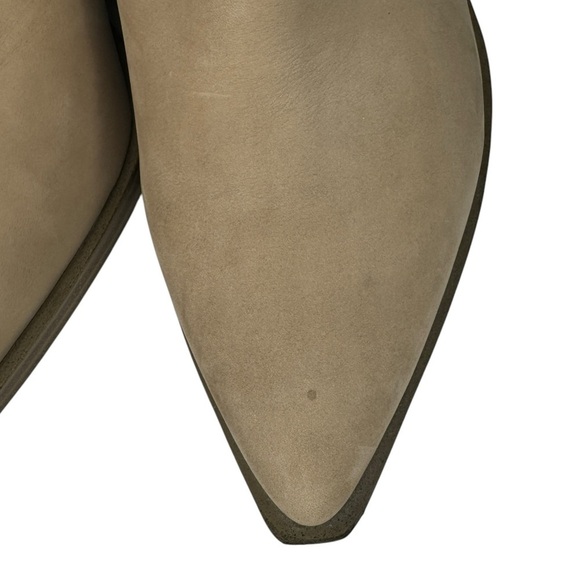 VINCE CAMUTO Geeanne Nubuck Leather Western Booties heeled boots shoes womens 8W - Picture 8 of 12